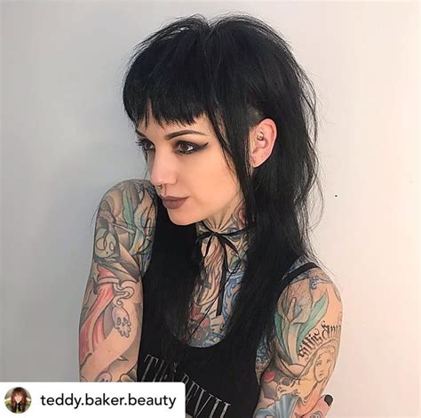 micro bangs goth